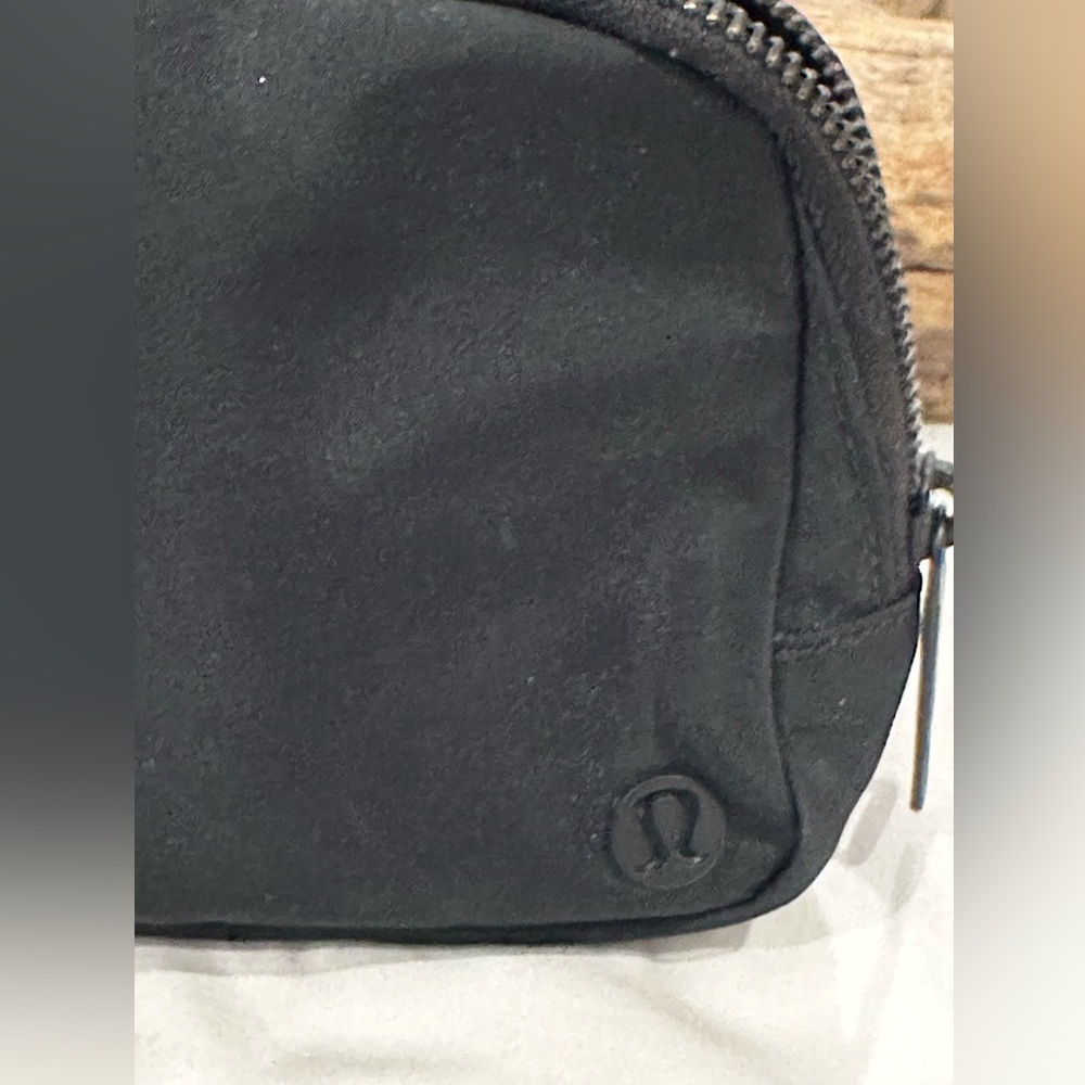 lululemon athletica Everywhere Belt Bag
